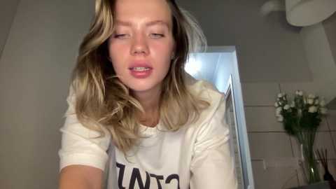 Media: angel_from_sky Chaturbate 2023-10-21 11:35:00