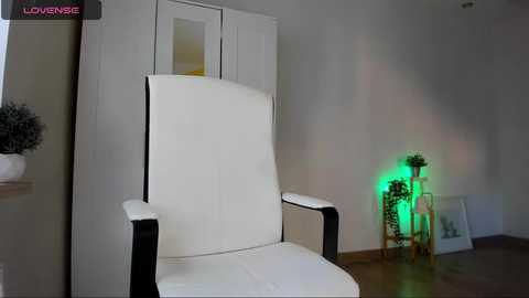 Media: roxy_blue_eyed_ Chaturbate 2023-10-21 12:06:00