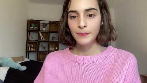 Media: wonderland_stia Chaturbate 2023-10-21 10:48:00
