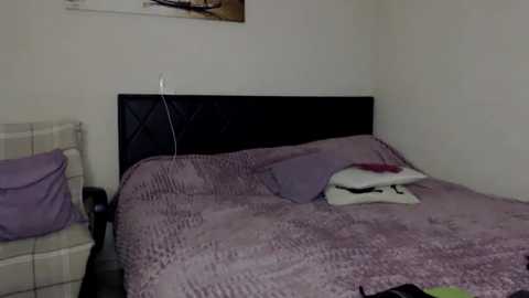 Media: hugetittiesgerda Chaturbate 2023-10-22 22:31:00
