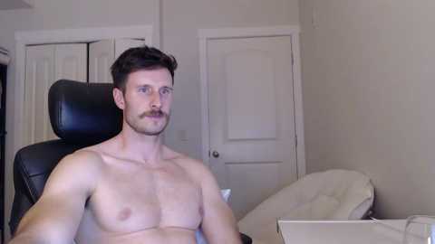 lancellot99 @ chaturbate on 20231022