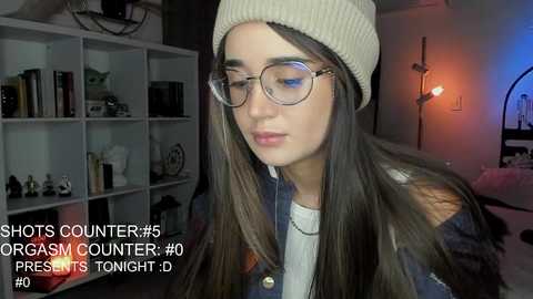 Media: lonelly_lolly98 Chaturbate 2023-10-22 02:48:00