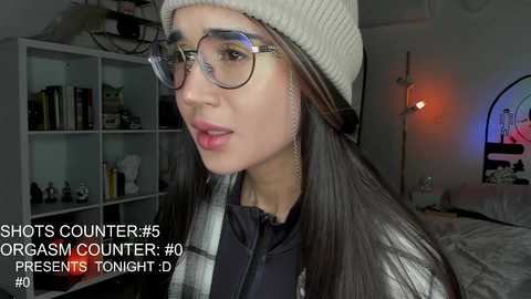 Media: lonelly_lolly98 Chaturbate 2023-10-22 18:03:00