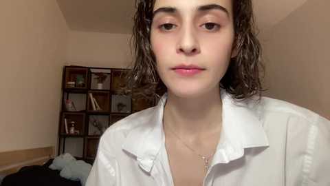 Media: wonderland_stia Chaturbate 2023-10-22 14:56:00