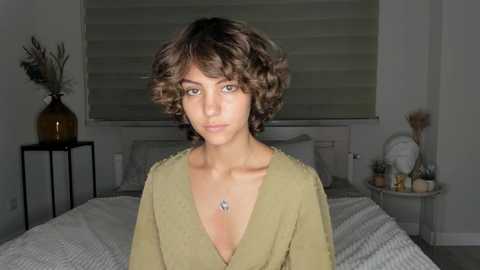 Media: lenaelisabeth Chaturbate 2023-10-23 18:20:00