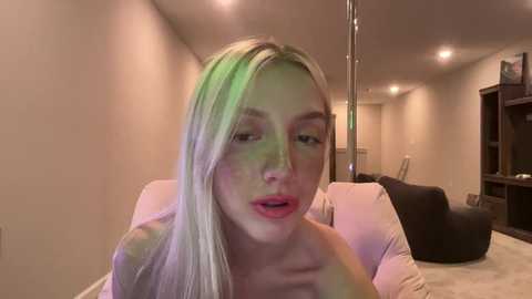 Media: riababe Chaturbate 2023-10-23 08:50:00