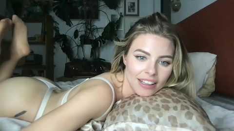 Media: themarilynm Chaturbate 2023-10-23 03:13:00