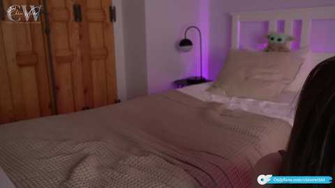 Media: chloewildd Chaturbate 2023-10-24 17:55:00