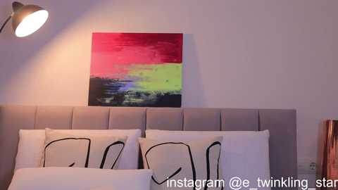 Media: ella_twinkle Chaturbate 2023-10-24 01:00:00