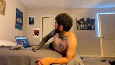 jackncari @ chaturbate on 20231024