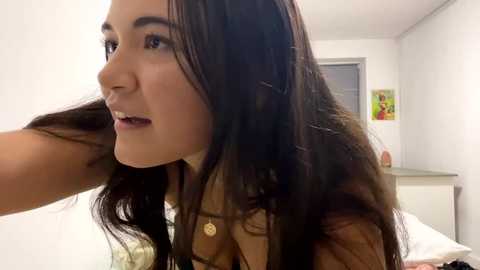 Media: mariasmith01 Chaturbate 2023-10-24 01:16:00