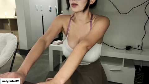 Media: _natycutei19 Chaturbate 2023-10-25 01:54:00