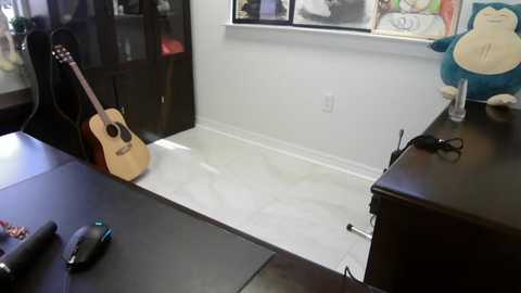 Media: bunnynextdoor Chaturbate 2023-10-25 18:57:00
