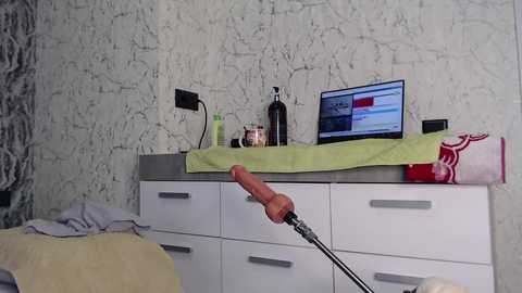 Media: simplegirl1996 Chaturbate 2023-10-25 05:50:00