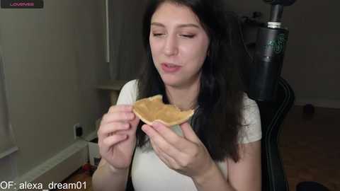 Media: alexa_dream Chaturbate 2023-10-26 21:46:00
