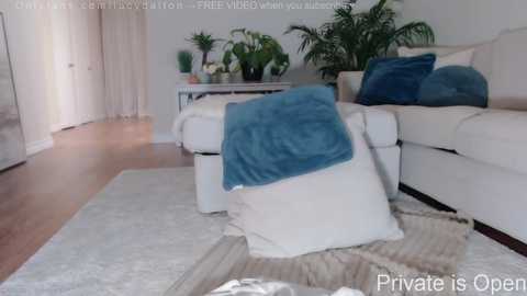 lucydalton @ chaturbate on 20231026