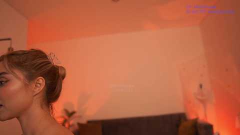 Media: newmollybrooke Chaturbate 2023-10-26 03:21:00