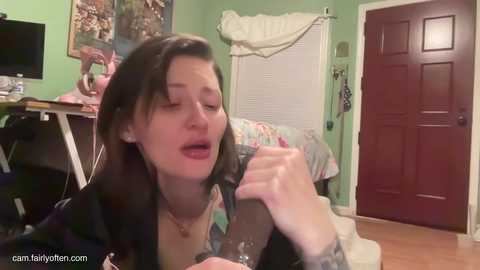 oftenelle @ chaturbate on 20231026