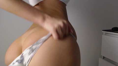 Media: trixie_taylor Chaturbate 2023-10-26 20:35:00