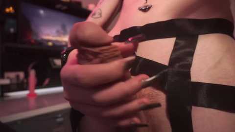 Media: amirinsworld Chaturbate 2023-10-27 06:24:00