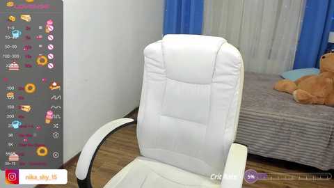 emmika_ @ chaturbate on 20231027