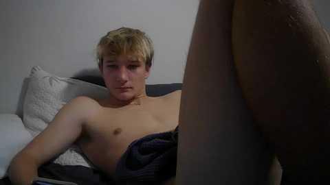 jwebb000 @ chaturbate on 20231027