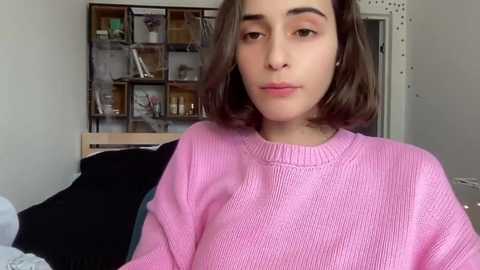 Media: wonderland_stia Chaturbate 2023-10-27 11:01:00