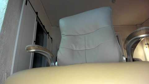 Media: alicelighthouse Chaturbate 2023-10-28 04:36:00