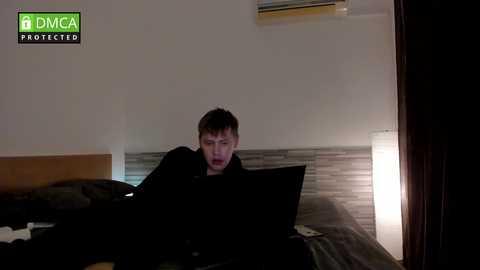 Media: benningtons Chaturbate 2023-10-28 20:54:00