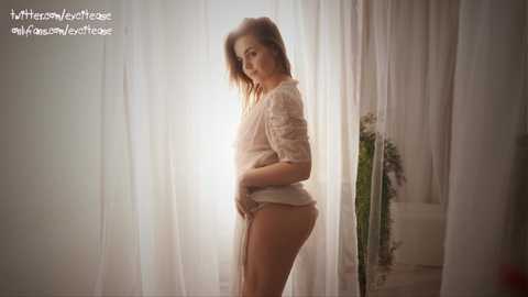 Media: excitease Chaturbate 2023-10-28 01:46:00