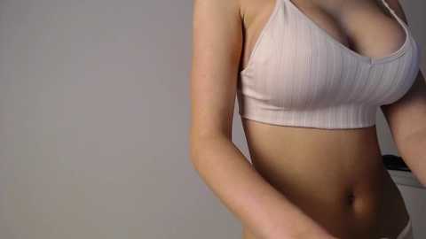 Media: trixie_taylor Chaturbate 2023-10-28 19:58:00