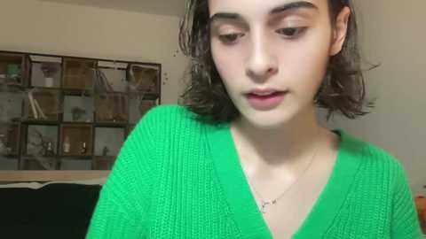 Media: wonderland_stia Chaturbate 2023-10-28 15:05:00