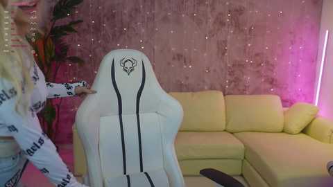Media: anabel054 Chaturbate 2023-10-29 12:48:00
