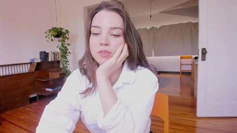 Media: cinnabelle Chaturbate 2023-10-29 19:55:00