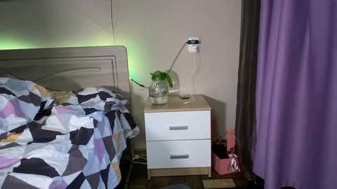 Media: oneo_ Chaturbate 2023-10-29 12:18:00