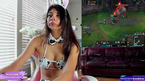 Media: violetttflowers Chaturbate 2023-10-29 18:17:00