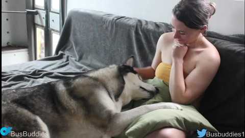 Media: busbuddies Chaturbate 2023-10-30 15:47:00