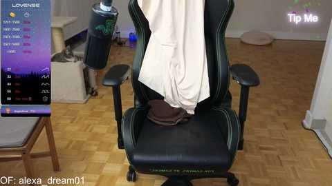 Media: alexa_dream Chaturbate 2023-10-31 22:20:00