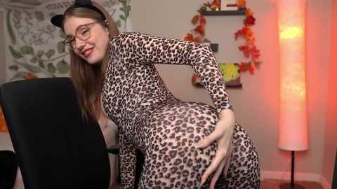 Media: emma_ruby Chaturbate 2023-10-31 14:58:00