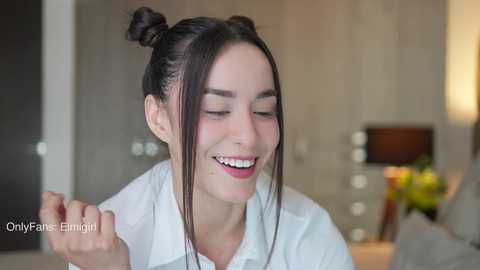 Media: emyii Chaturbate 2023-10-31 19:43:00