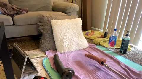 Media: peachespanties123 Chaturbate 2023-10-31 15:38:00