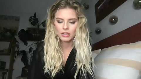 Media: themarilynm Chaturbate 2023-10-31 00:46:00