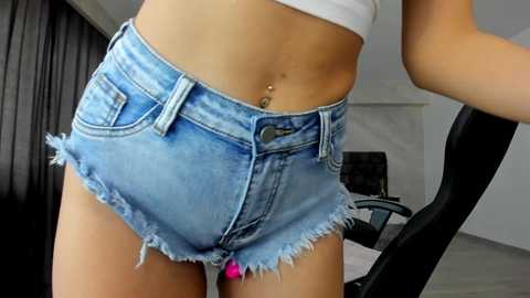 Media: _myaa Chaturbate 2023-11-01 06:32:00