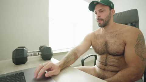 Media: brucestryker Chaturbate 2023-11-01 17:14:00