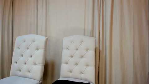 Media: its_lily Chaturbate 2023-11-01 21:00:00