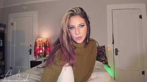 Media: audrey_ Chaturbate 2023-11-02 03:31:00
