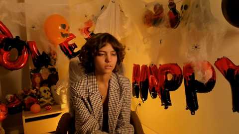 Media: lenaelisabeth Chaturbate 2023-11-02 00:50:00