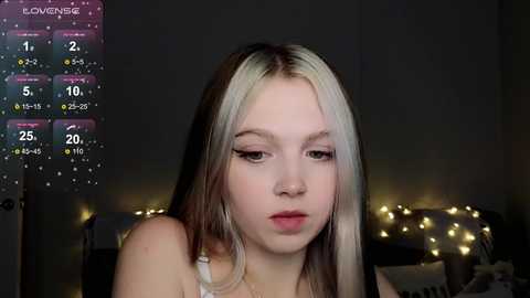 Media: small_blondee Chaturbate 2023-11-02 13:30:00