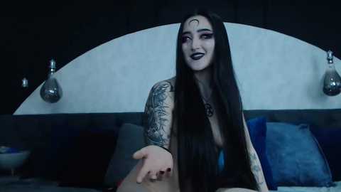 Media: charlotte_germanotta_ Chaturbate 2023-11-03 17:24:00