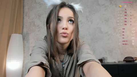 Media: emiliacourtney Chaturbate 2023-11-03 18:16:00
